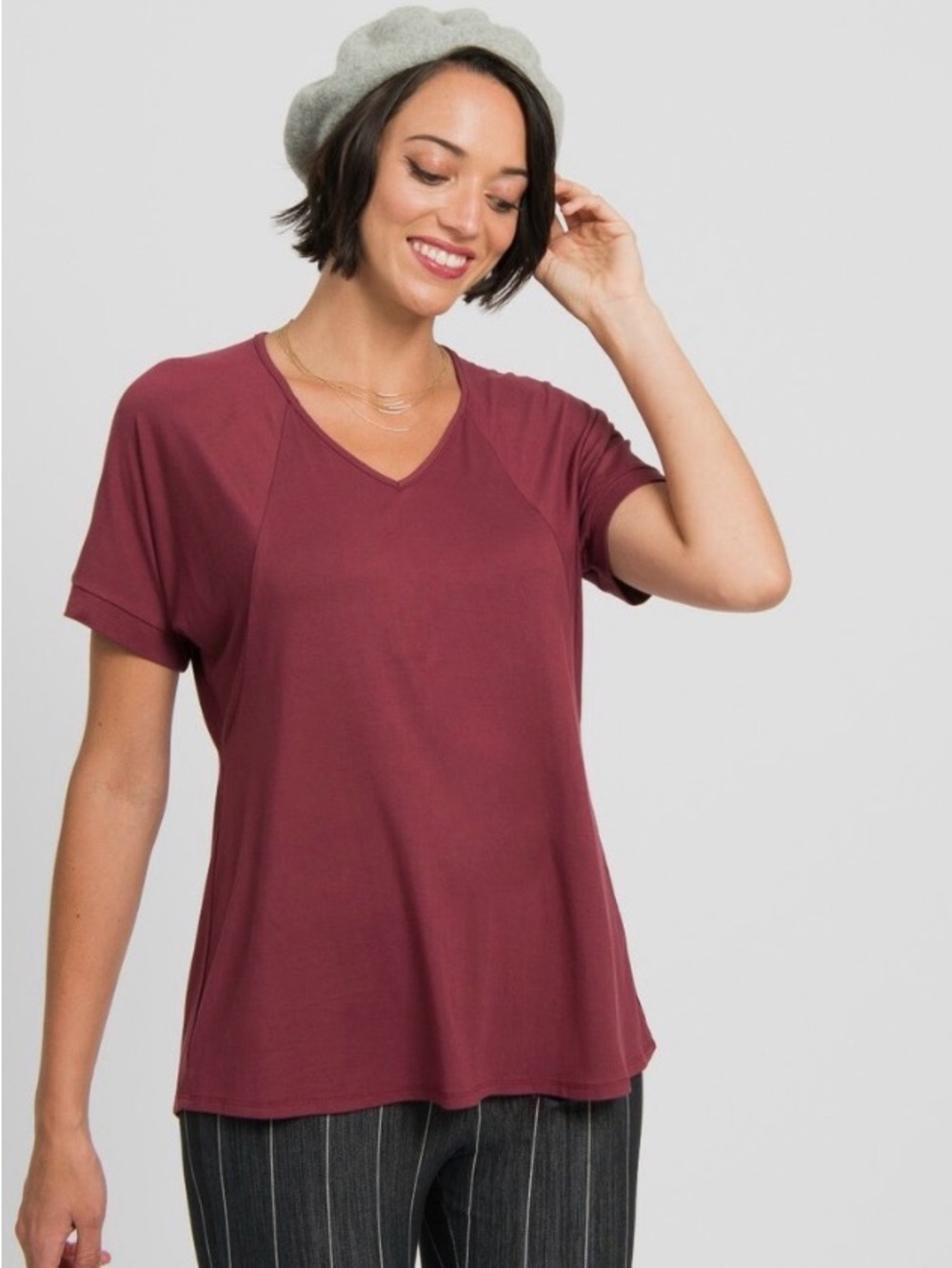 Agnes & Dora V-Neck Straight Fit Tee in Magenta
